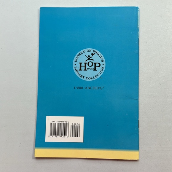 🌈2/$8  3-Book Bundle Hooked on Phonics - Picture 3 of 16